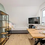 Sali Homes - - Basic Neckarwestheim