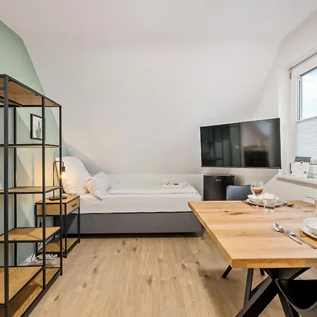 Sali Homes - - Basic Neckarwestheim