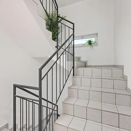 Sali Homes - - Basic Lejlighed *